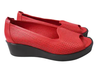 Туфлі жіночі з натуральної шкіри на платформі з відкритим носком колір Червоний Aquamarin 1953-21LTCP