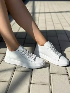 Кеды женские кожаные белые