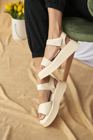 Жіночі туфлі шкіряні літні бежеві Teona 475 фото 4 — інтернет-магазин Tapok