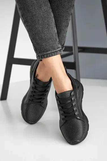 Жіночі кросівки шкіряні літні чорні Yuves 181 фото 6 — інтернет-магазин Tapok