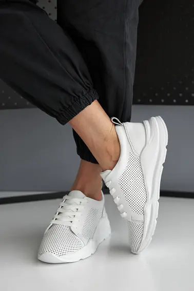 Жіночі кросівки шкіряні літні білі Yuves 181 фото 9 — інтернет-магазин Tapok