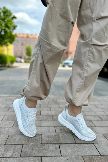 Кроссовки женские кожаные белые с перфорацией фото 5 — интернет-магазин Tapok