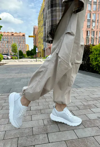 Кроссовки женские кожаные белые с перфорацией фото 6 — интернет-магазин Tapok