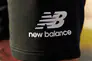 Шорты New Balance Ess Stacked Logo MS03558BK Фото 3