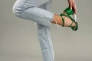 Босоножки женские кожаные зеленого цвета на каблуке Фото 31