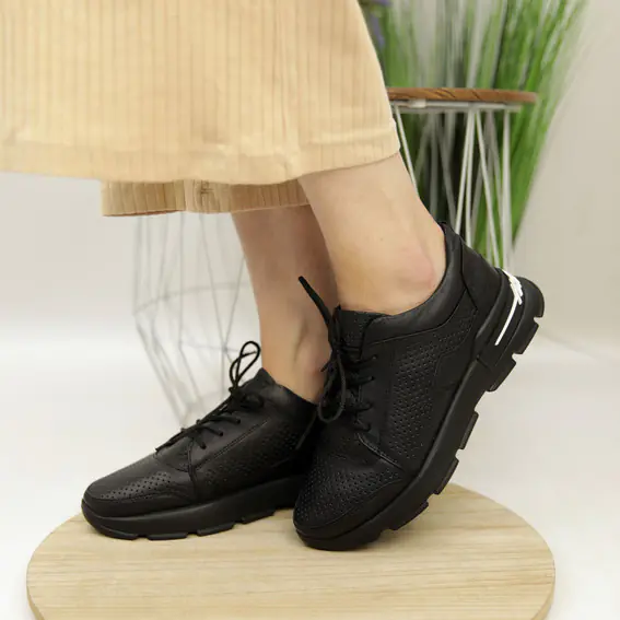 Кросівки жіночі шкіряні  582561 Чорні фото 2 — інтернет-магазин Tapok