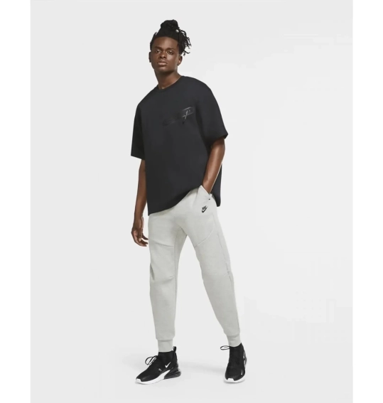 Брюки чоловічі Nike Tech Fleece Men's Joggers (CU4495-063) фото 10 — інтернет-магазин Tapok