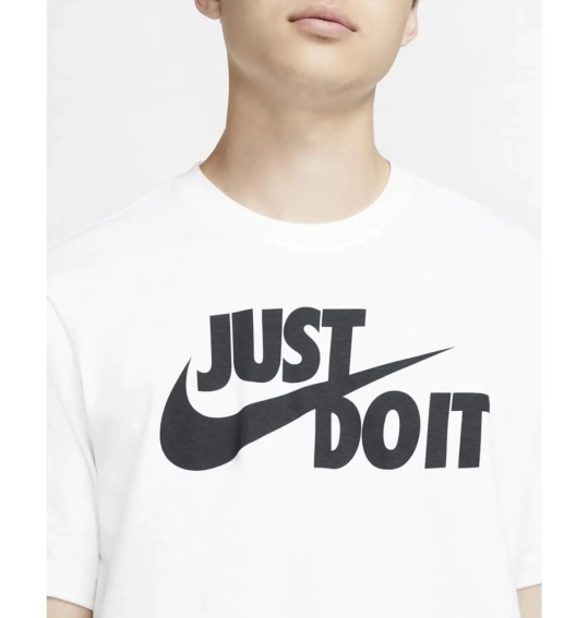 Футболка чоловіча Nike M Nsw Tee Just Do It Swoosh (AR5006-100) фото 5 — інтернет-магазин Tapok