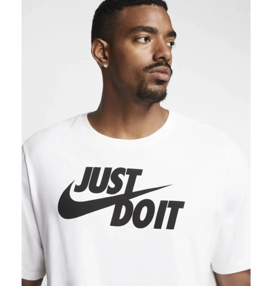 Футболка чоловіча Nike M Nsw Tee Just Do It Swoosh (AR5006-100) фото 9 — інтернет-магазин Tapok