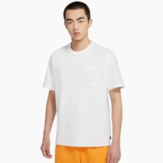 Футболка Nike M NSW PREM ESSNTL SUST PKT TEE DQ9295-100 фото 1 — интернет-магазин Tapok