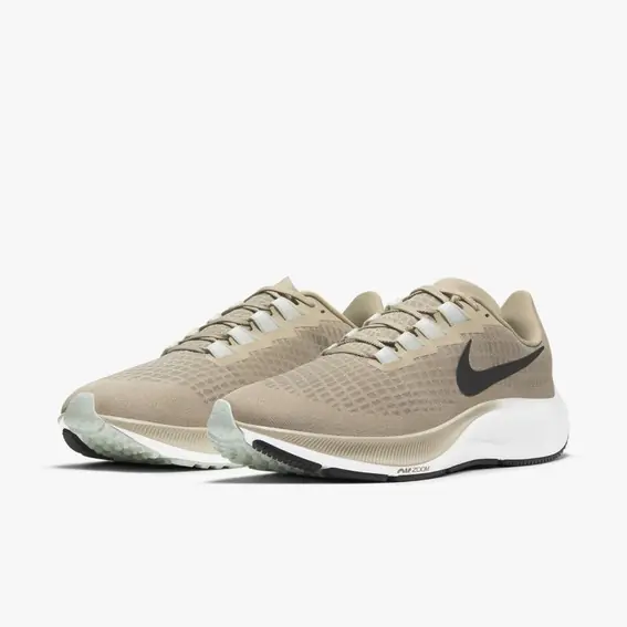 Чоловічі кросівки NIKE AIR ZOOM PEGASUS 37 BQ9646-200 фото 2 — інтернет-магазин Tapok