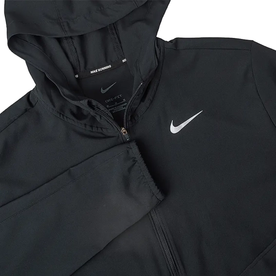 Ветровка Nike M NK RUN JKT CU5353-010 фото 3 — интернет-магазин Tapok