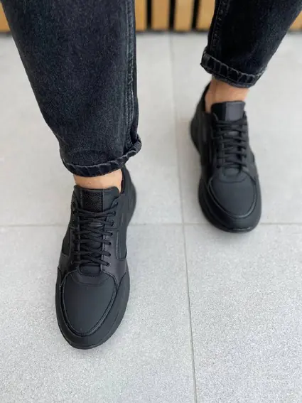 Кроссовки мужские кожаные черные матовые на черной подошве фото 5 — интернет-магазин Tapok