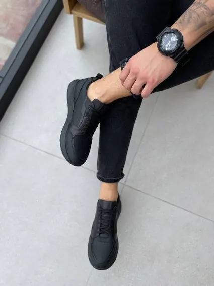 Кроссовки мужские кожаные черные матовые на черной подошве фото 6 — интернет-магазин Tapok