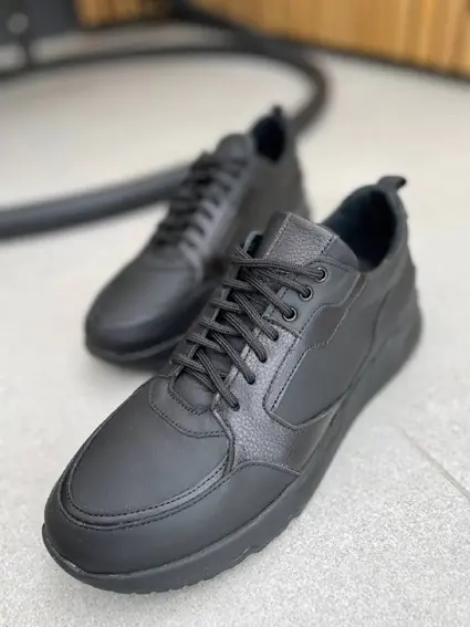 Кросівки чоловічі шкіряні чорні матові на чорній підошві фото 8 — інтернет-магазин Tapok