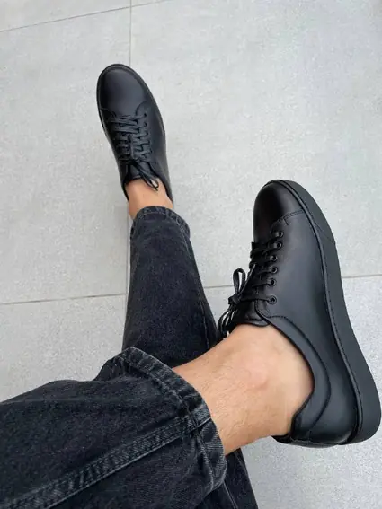 Кеды мужские кожаные черного цвета на черной подошве фото 8 — интернет-магазин Tapok