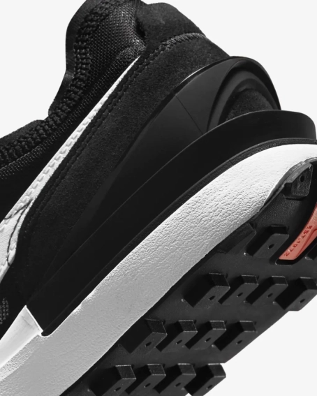 Кроссовки Nike W WAFFLE ONE DC2533-001 фото 12 — интернет-магазин Tapok