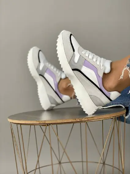 Кросівки жіночі шкіряні білого кольору з кольоровими вставками фото 8 — інтернет-магазин Tapok
