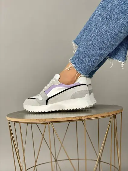 Кросівки жіночі шкіряні білого кольору з кольоровими вставками фото 9 — інтернет-магазин Tapok