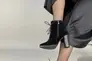 Ботильоны женские замшевые черного цвета на каблуке со шнуровкой демисезонные Фото 5