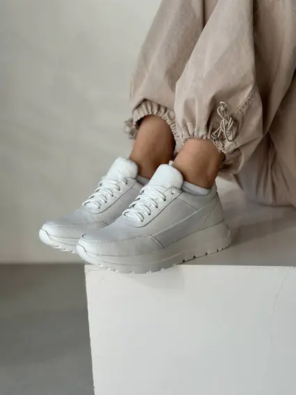 Кроссовки женские кожаные белые на белой подошве фото 2 — интернет-магазин Tapok