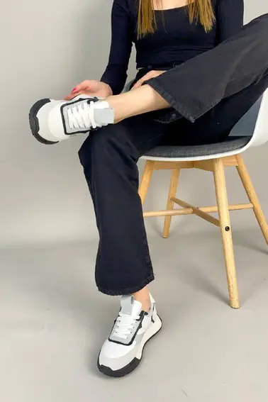 Кросівки жіночі шкіряні білі з кольоровими вставками фото 3 — інтернет-магазин Tapok