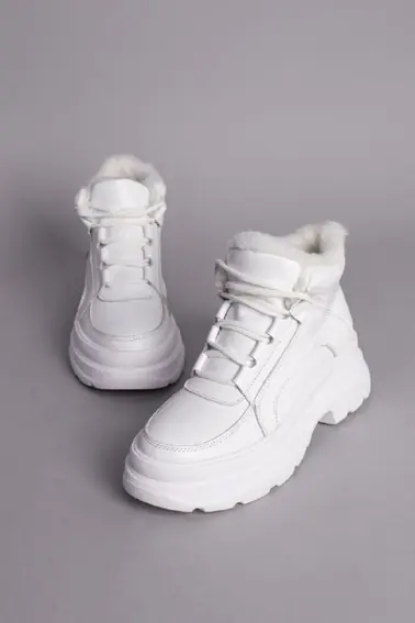 Ботинки женские кожаные белые на шнурках на толстой подошве зимние фото 8 — интернет-магазин Tapok