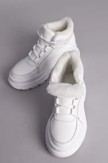 Ботинки женские кожаные белые на шнурках на толстой подошве зимние фото 9 — интернет-магазин Tapok