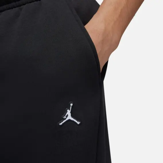 Брюки чоловічі Jordan Essential Fleece Pant (DQ7340-010) фото 2 — інтернет-магазин Tapok