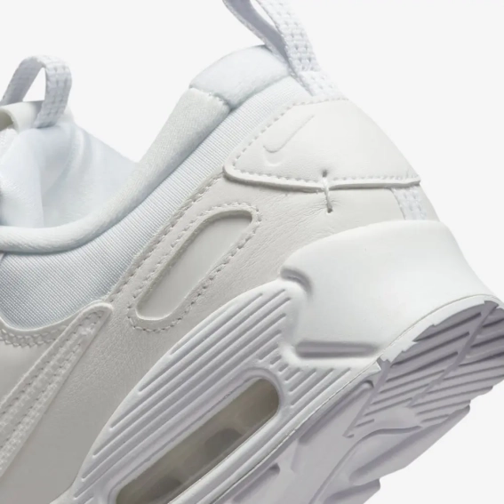 Кросівки Nike W AIR MAX 90 FUTURA DM9922-101 фото 7 — інтернет-магазин Tapok