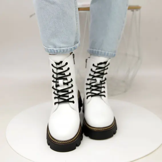 Ботинки Rispetto 584241 Белые черные фото 3 — интернет-магазин Tapok