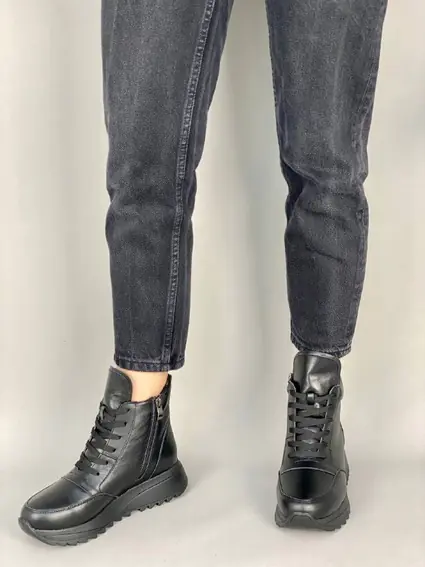 Кросівки жіночі шкіряні чорні зимові фото 3 — інтернет-магазин Tapok
