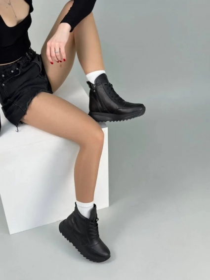 Кросівки жіночі шкіряні чорні зимові фото 14 — інтернет-магазин Tapok