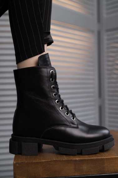 Жіночі черевики шкіряні зимові чорні Yuves 1270 На меху фото 8 — інтернет-магазин Tapok