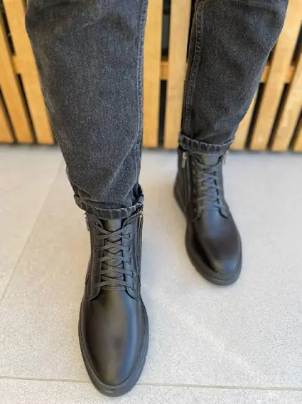 Ботинки мужские кожаные черного цвета на меху фото 3 — интернет-магазин Tapok