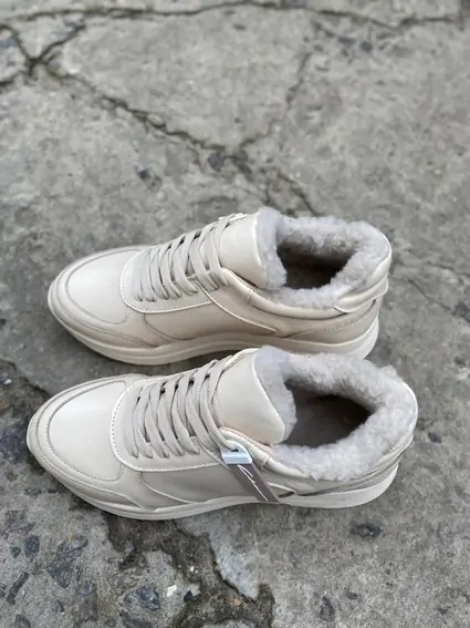 Жіночі кросівки шкіряні зимові молочні Yuves 91175 На меху фото 2 — інтернет-магазин Tapok