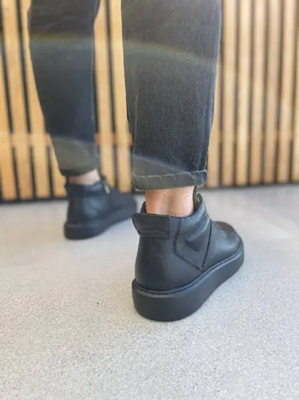 Ботинки мужские кожаные черные на меху фото 7 — интернет-магазин Tapok