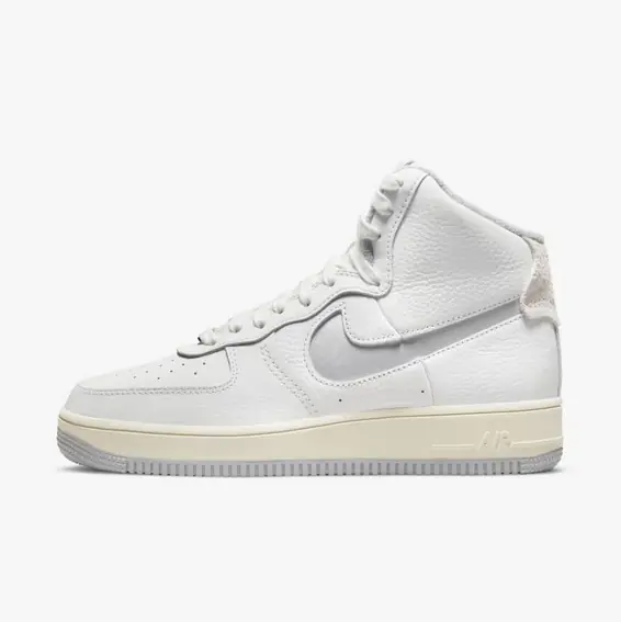 Женские кроссовки NIKE W AF1 SCULPT DC3590-101 фото 1 — интернет-магазин Tapok