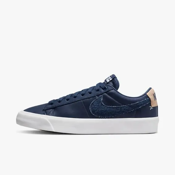 Чоловічі кросівки Nike SB Zoom Blazer Low Pro GT Premium DM8890-400 фото 1 — інтернет-магазин Tapok
