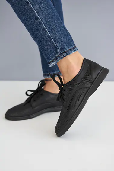 Жіночі туфлі шкіряні літні чорні Ydg 21257/1 перфорація на шнурках фото 3 — інтернет-магазин Tapok