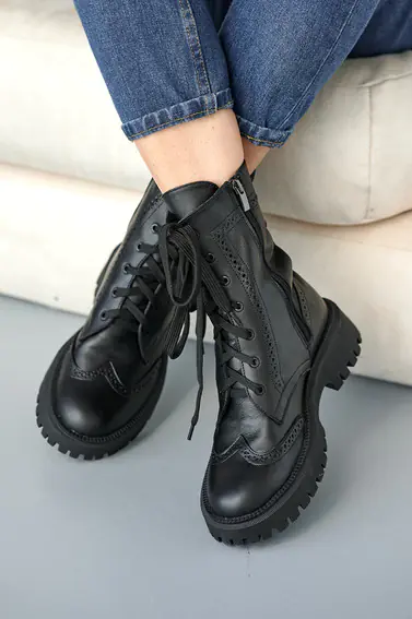 Женские ботинки кожаные весенне-осенние черные Udg 2327/1 на байке фото 9 — интернет-магазин Tapok