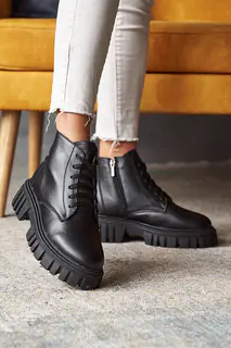 Женские ботинки кожаные зимние черные Yuves 21153