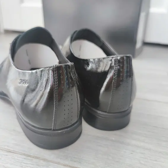 Мужские туфли из натуральной лакированной кожи Ікос 0519 Черный фото 5 — интернет-магазин Tapok
