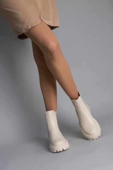 Челси женские кожаные молочного цвета зимние фото 6 — интернет-магазин Tapok