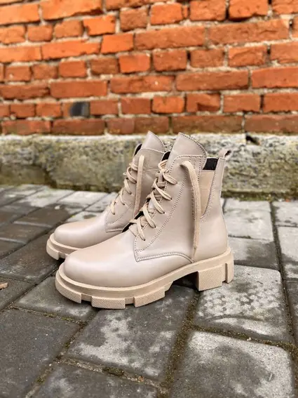 Женские ботинки кожаные зимние бежевые Emirro 260 фото 1 — интернет-магазин Tapok