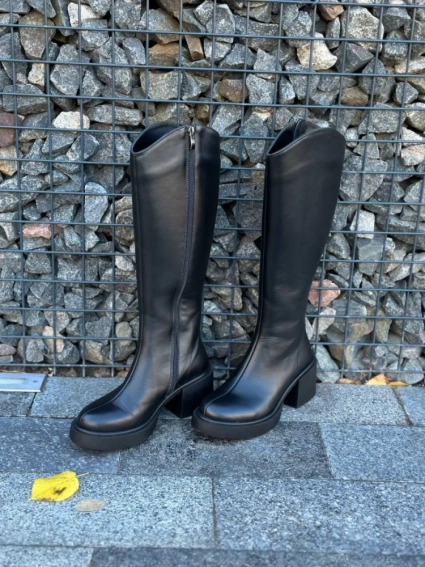 Сапоги женские кожаные черного цвета на каблуке зимние фото 17 — интернет-магазин Tapok
