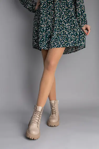 Ботинки женские кожаные цвета латте низкий ход зимние фото 4 — интернет-магазин Tapok