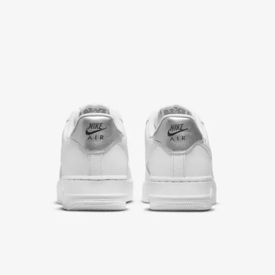 Кросівки жіночі Nike Air Force 1 '07 Women's Shoe (DD8959-104) фото 3 — інтернет-магазин Tapok