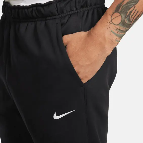 Брюки чоловічі Nike Therma-Fit Tapered Pant (DQ5405-010) фото 2 — інтернет-магазин Tapok