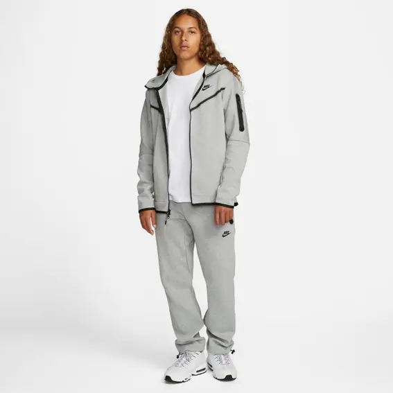 Брюки мужские Nike Sportswear Tech Fleece (DQ4312-063) фото 1 — интернет-магазин Tapok